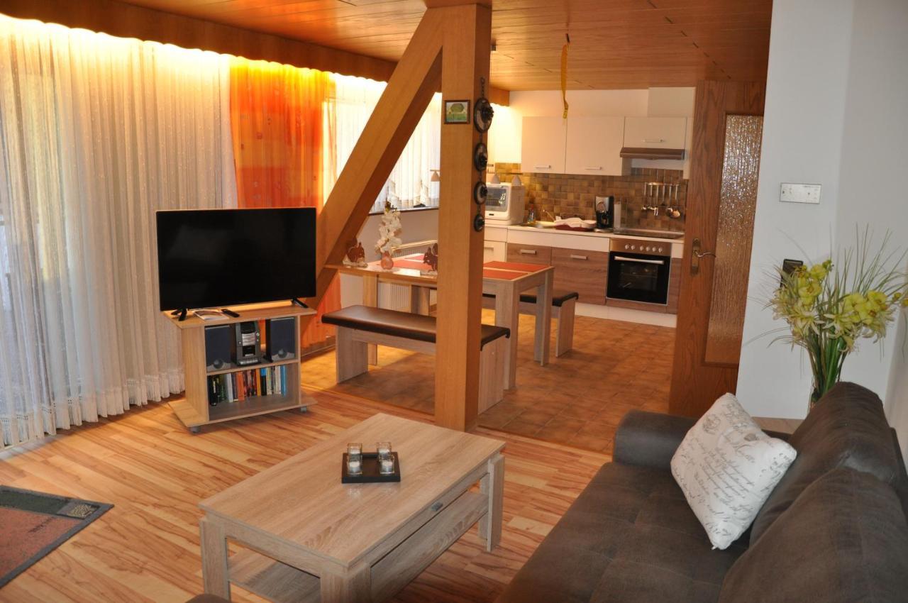 Rentrisch Am Waldrand Apartman Sankt Ingbert Kültér fotó